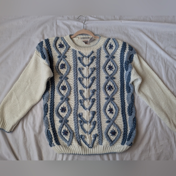 Vintage Knit Sweater Size Medium - Picture 5 of 12